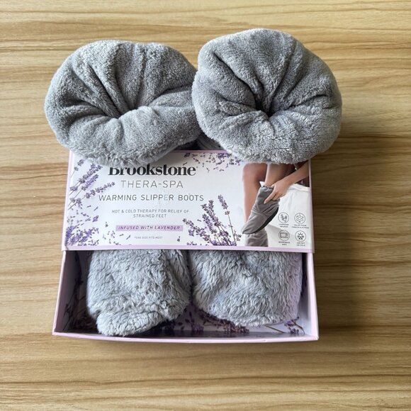 NEW Brookstone Thera Spa Warming Slipper Boots Lavender Infused Gray Fleece OS - Picture 1 of 7